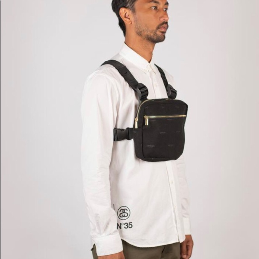 Milano Luxe Chest Utility Bag (Black)